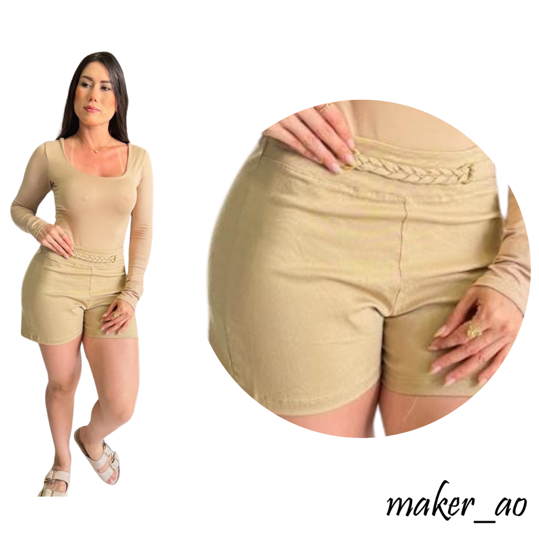 Short con detalle de trenzado